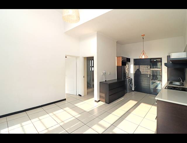 1 BEDROOM APARTMENT FOR SALE IN GREENSTONE HILL